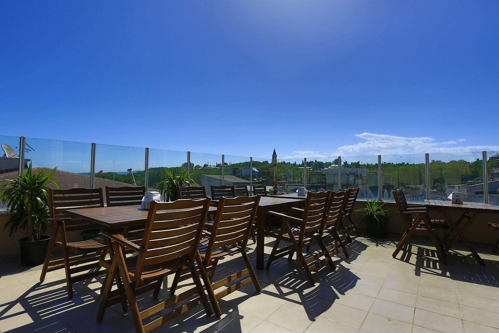 Kafkas Hotel Istanbul Exterior photo